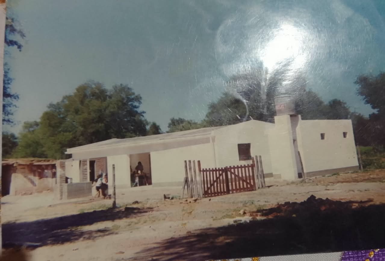 Edificio escolar rural conservado en el archivo de Vacilia Landriel