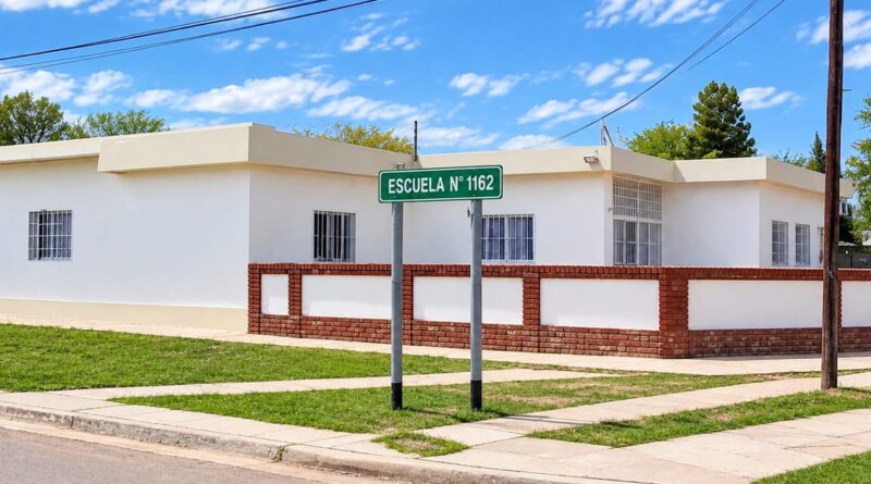 Edificio de la Escuela Provincial N.º 1162 de Pampa de los Guanacos